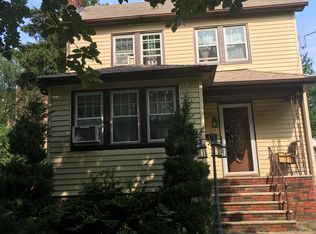 212 3rd St, Ridgefield Park, NJ 07660