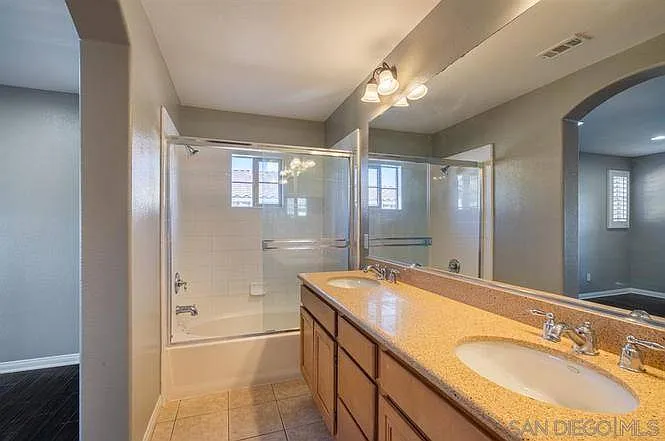 2944 Escala Cir — Photo 8