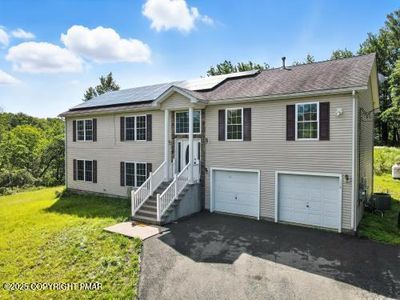 1224 Clover Rd, Long Pond, PA, 18334
