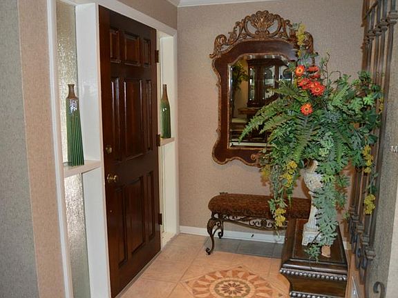 3rd image of 516 Baywood Ct