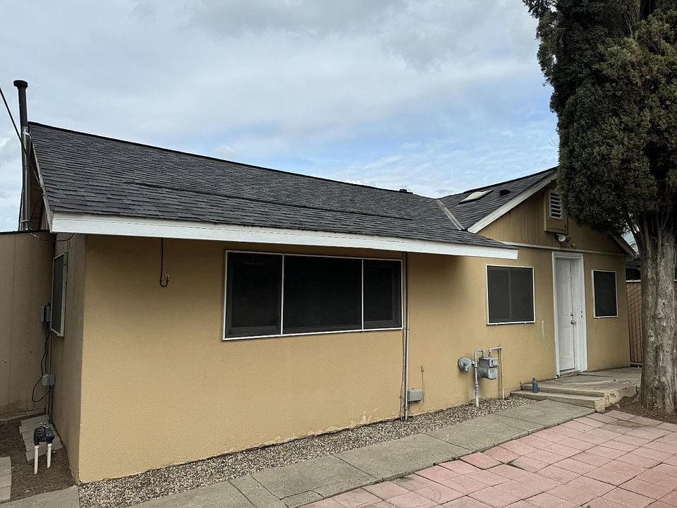 1st image of 1521 Owens Dr