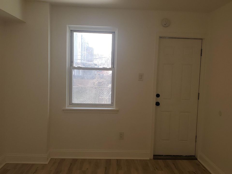 1st image of 3416 N Marshall St
