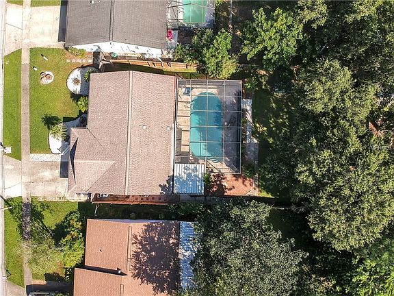 3rd image of 2069 Whitney Dr