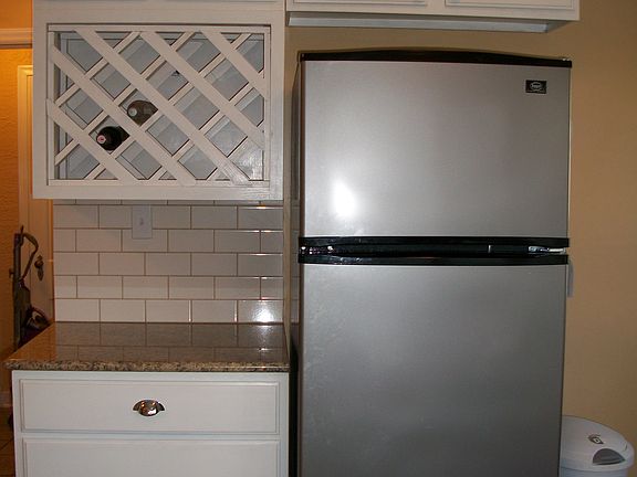 lots of cabinets