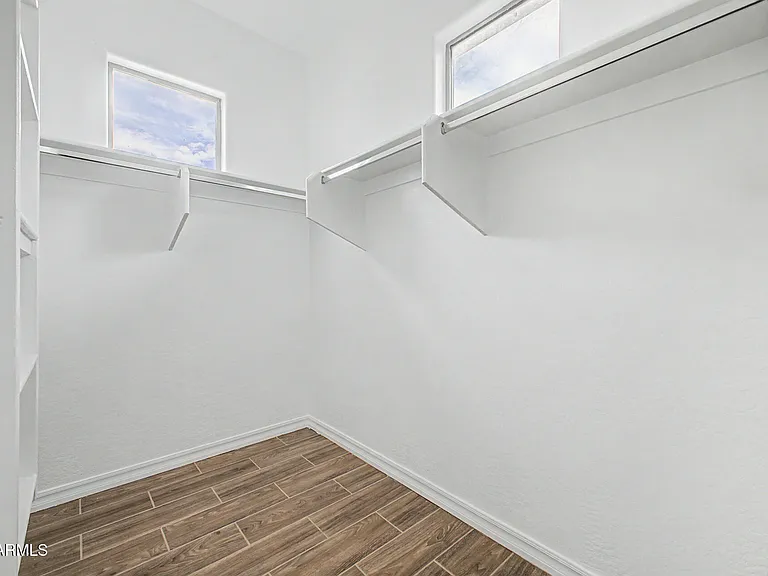 15155 N 145th Ave — Photo 19