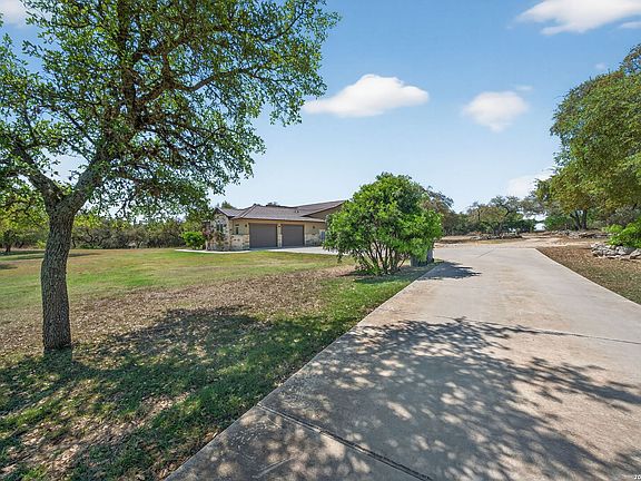 4th image of 629 Windmill Ranch