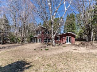 83 Ceramic Mine Rd N, Huntsville, ON P1H 2J4