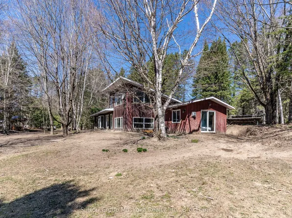 83 Ceramic Mine Rd N, Huntsville, ON P1H 2J4