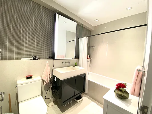 Rented by Corcoran | media 14