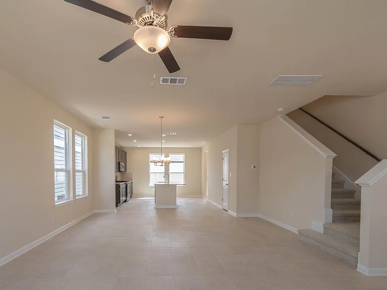 1660 Coral Sunrise — Photo 7