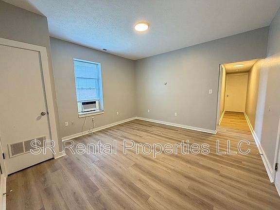 5th image of 243 S Main St APT 3