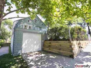 2902 N 48th St, Omaha, NE 68104