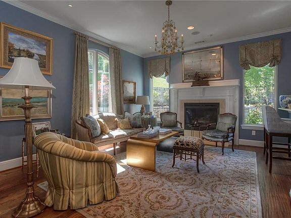 3rd image of 1604 River Crest Ct