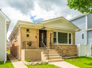 5422 N Mont Clare Ave, Chicago, IL 60656