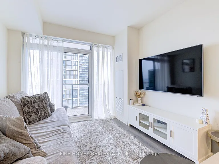 9000 Jane St #1903 — Photo 16