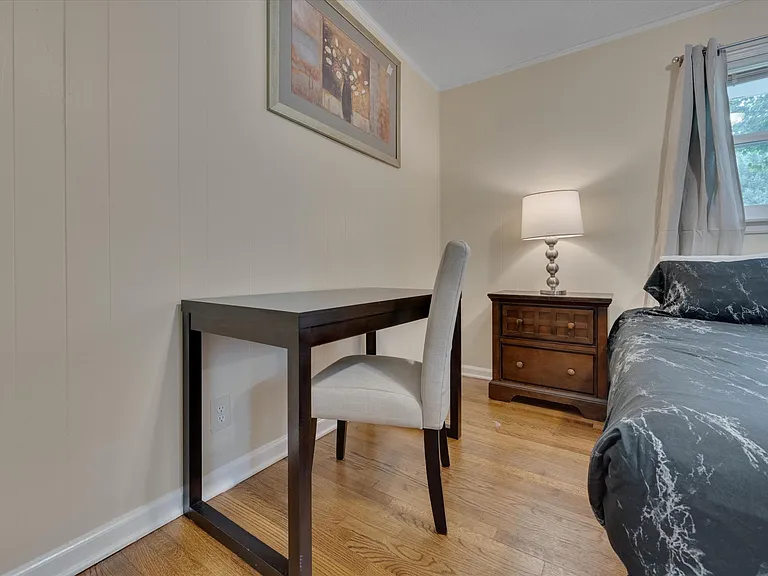 201 Parthenia Dr — Photo 11