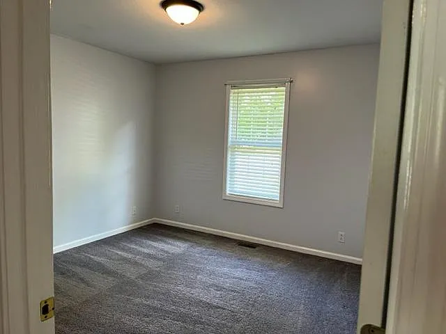 1161 Connemara Way — Photo 32