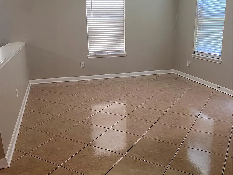 6614 Providence View Ln — Photo 3