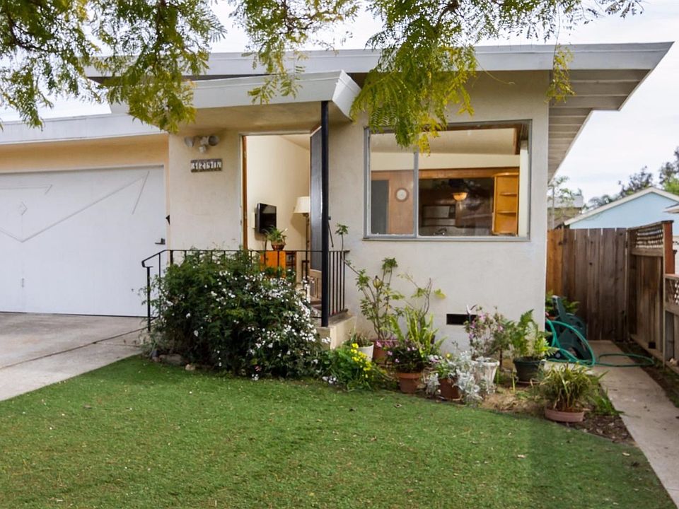 1st image of 3296 San Luis St