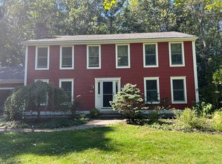 46 Oakwood Dr, Yarmouth, ME 04096