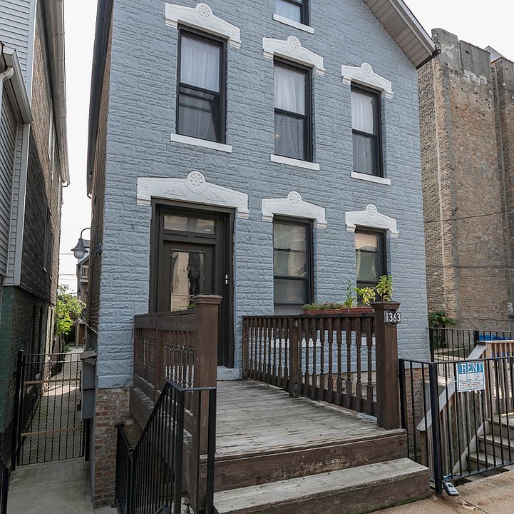 1st image of 1363 W Walton St #G