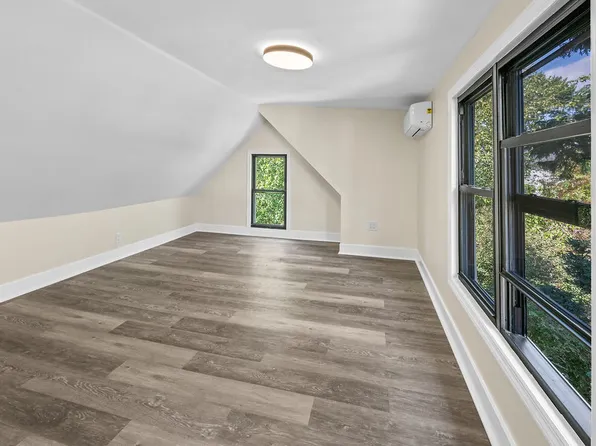 53 South Avenue image 13 of 22