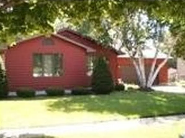 4729 Palmer Ln, Eau Claire, WI 54701