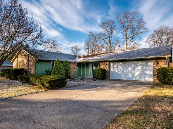 905 S Buckingham Rd, Yorktown, IN 47396