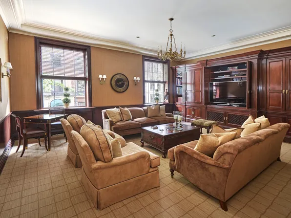 960 Park Avenue image 3 of 10