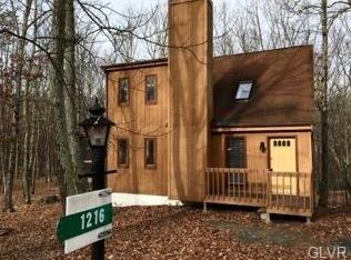 1216 Kensington Dr, East Stroudsburg, PA 18301