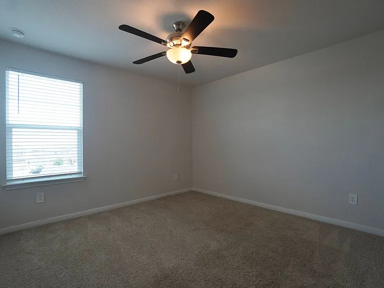 115 Bethpage Dr — Photo 21