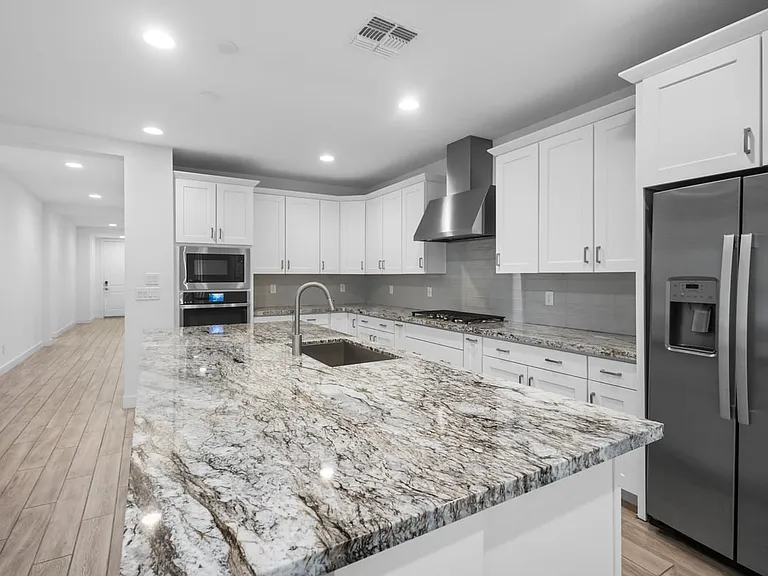 6936 W Maya Way #W — Photo 5