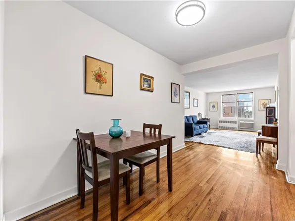 131 74th St APT 6E, Brooklyn, NY 11209
