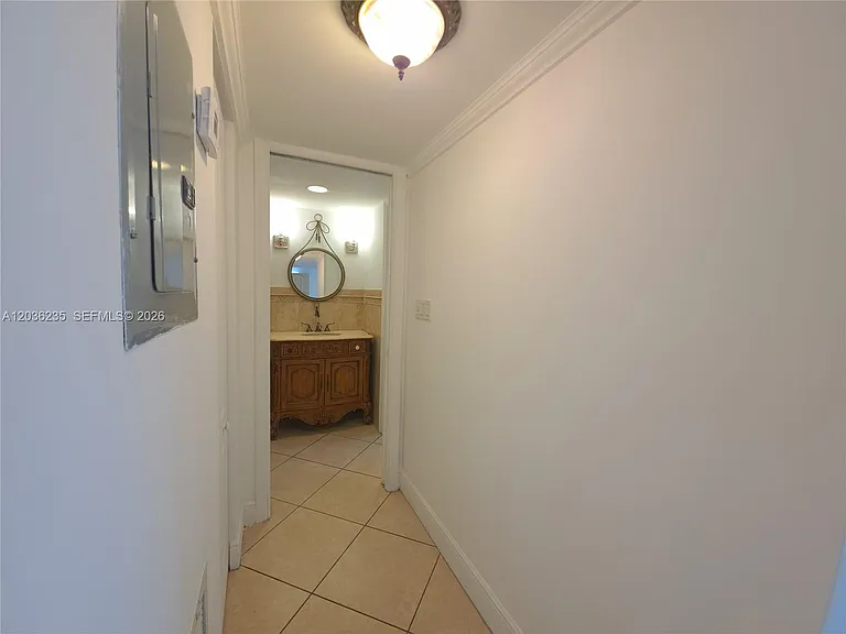 401 Ocean Dr #304 — Photo 3