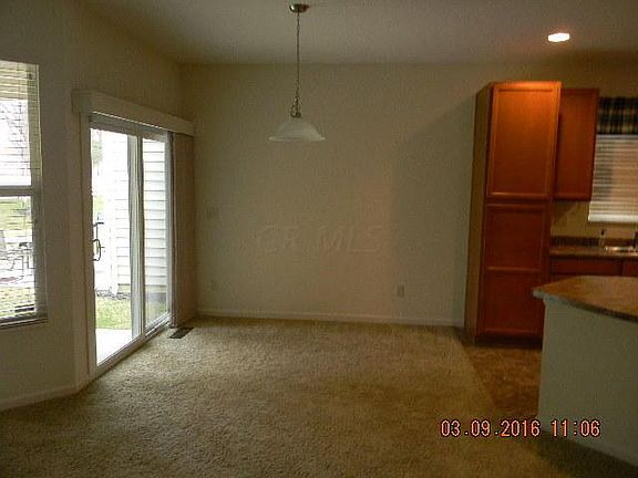 3rd image of 4913 Apple Glen Trl #94