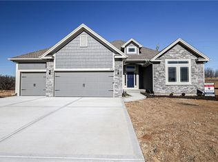 10341 N Corrington Ave, Kansas City, MO 64156