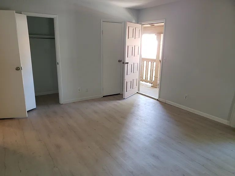 3141 Pinehurst Dr #C — Photo 17