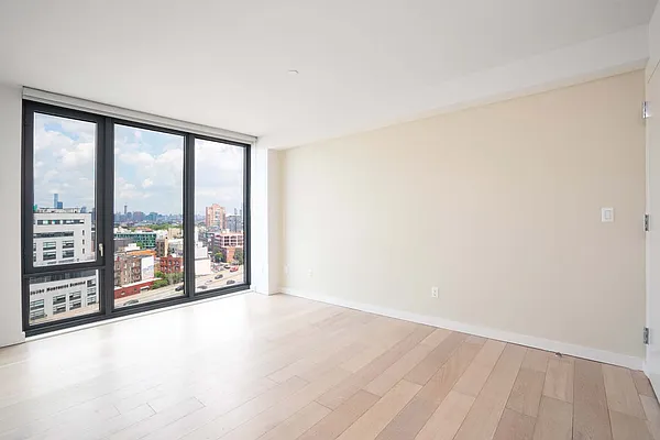 Rented by Cyberapts Management | media 21