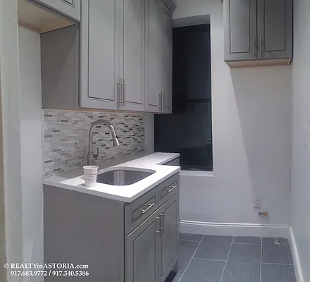 Rented by Alexiou Realty | media 3