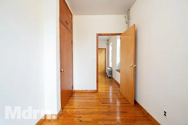 Rented by Mdrn Residential | media 3