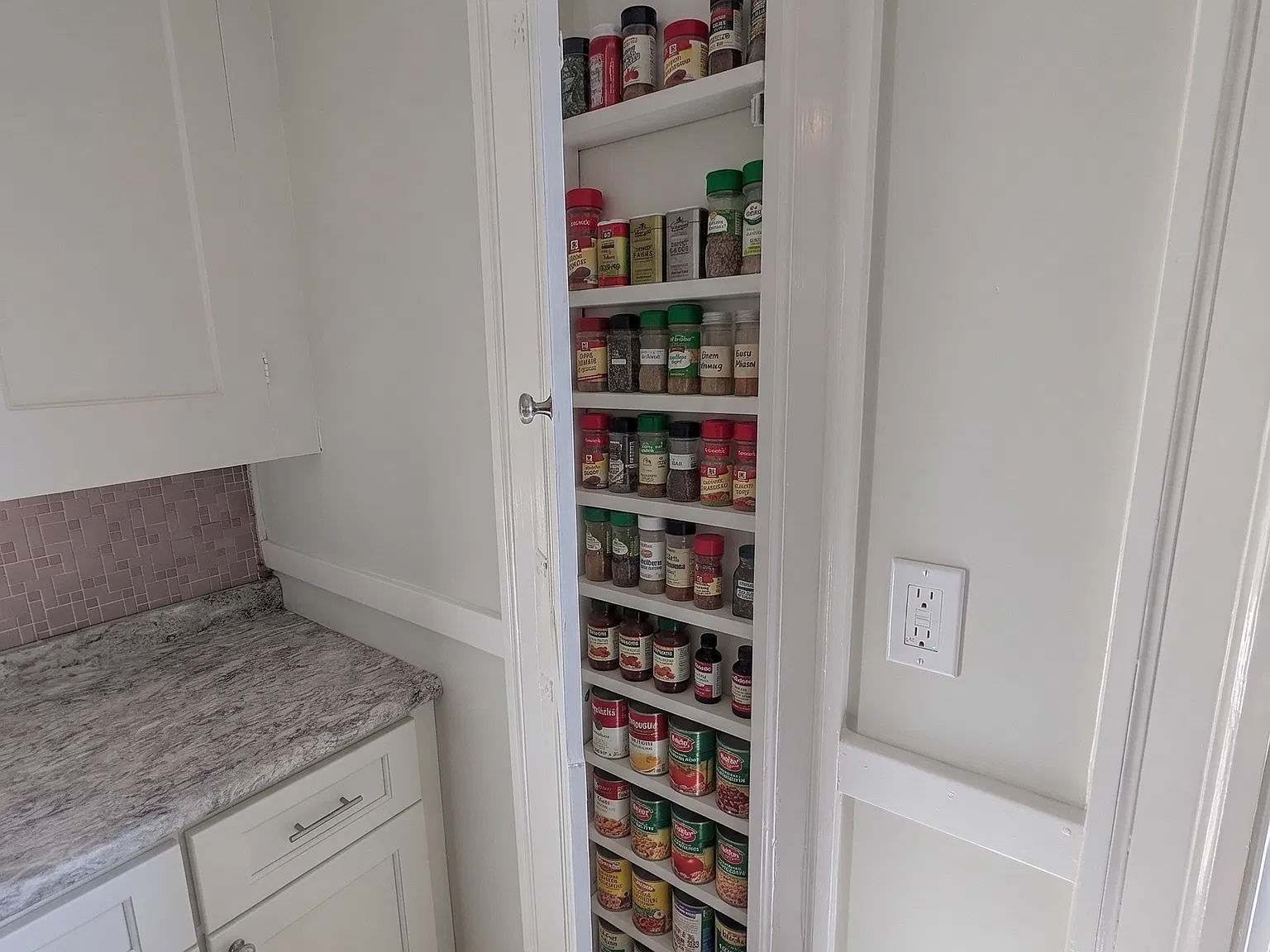 2 bed, 1200 sqft, $2,600 — Photo 4