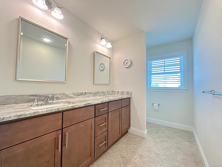 41 Park Ave #41 — Photo 16