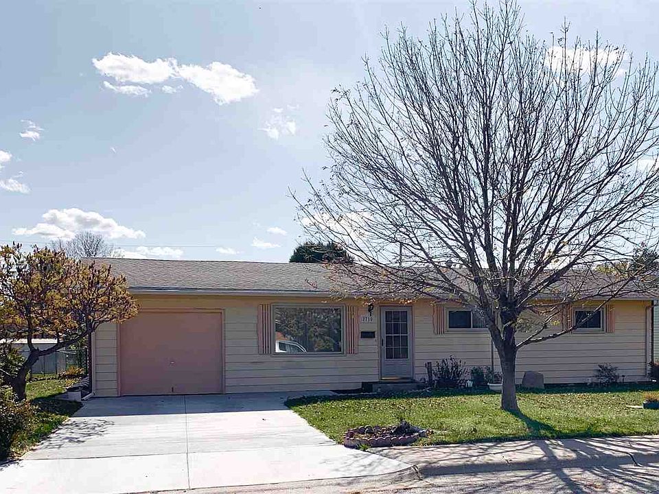 1st image of 2710 Anna Ave