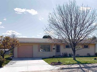 2710 Anna Ave, North Platte, NE 69101