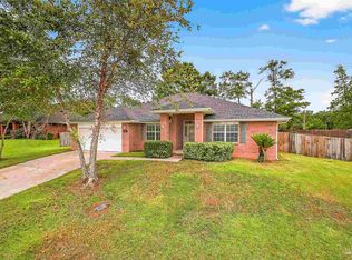 1590 Twin Pines Cir, Cantonment, FL 32533