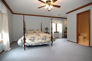 5th image of 2227 Carroll Pkwy