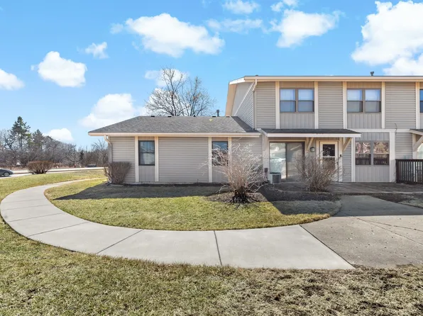 5780 Madrid Ct #48-B, Hanover Park, IL 60133