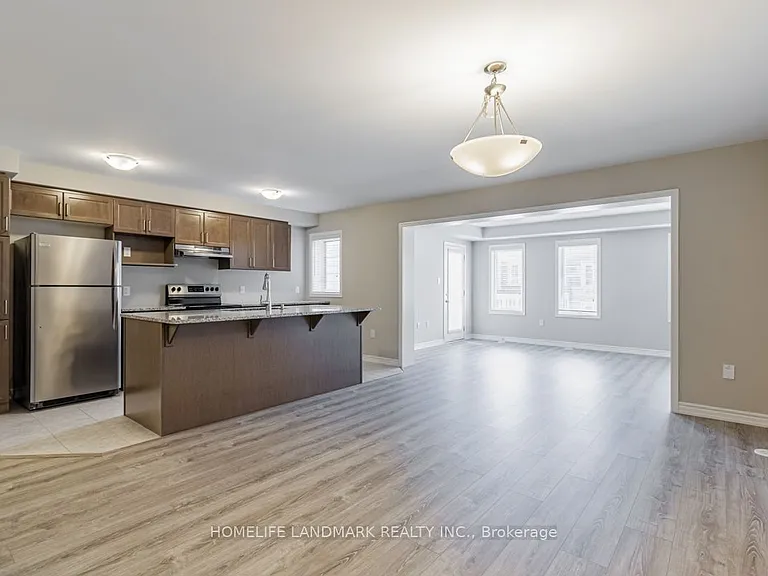 146 Stork St — Photo 9
