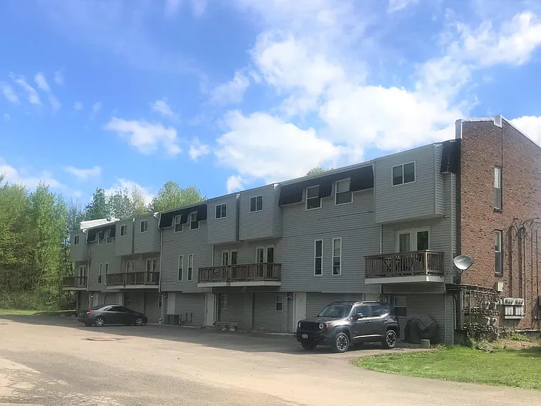1125 Harvest Dr NE #3 — Photo 3