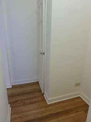 Rented by Voro, LLC | media 13